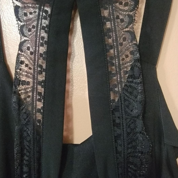 ACTIVE USA Vintage Lace Ruffle Cami Size small fits medium EUC - Picture 4 of 5